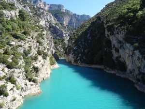 Les campings les plus recommandés dans les gorges du Verdon pour des séjours inoubliables